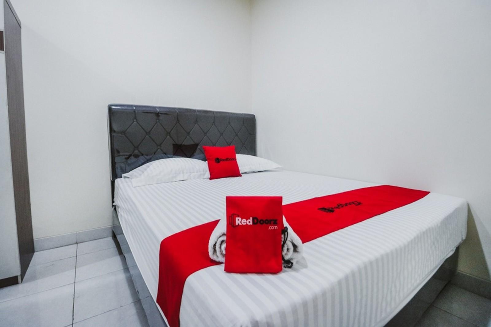 Reddoorz Plus Near Semanggi Jakarta Luaran gambar