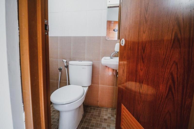 Reddoorz Plus Near Semanggi Jakarta Bilik gambar