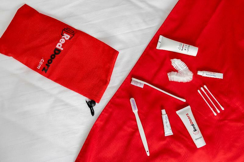 Reddoorz Plus Near Semanggi Jakarta Luaran gambar